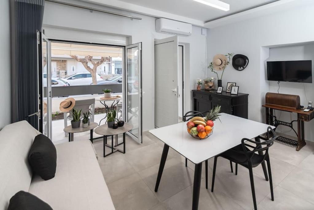 Helios Apartment Ierapetra  Bagian luar foto